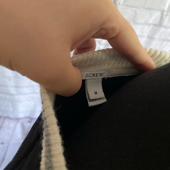 J. Crew Women’s Sweater Size Medium - Picture 4 of 4